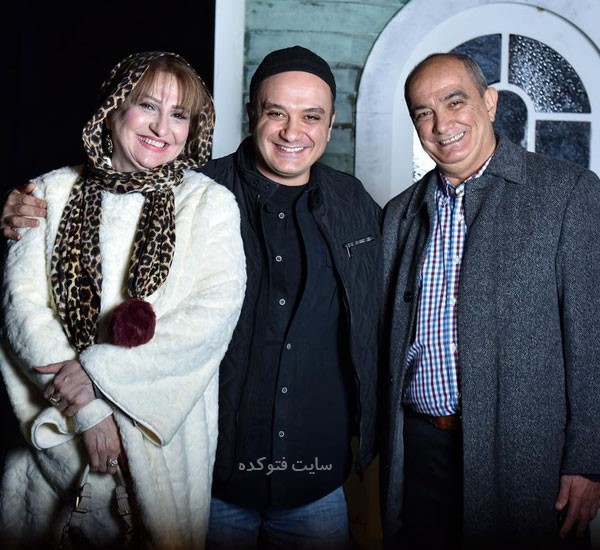 احسان کرمی (Ehsan Karami) در کنار پدر و مادرش