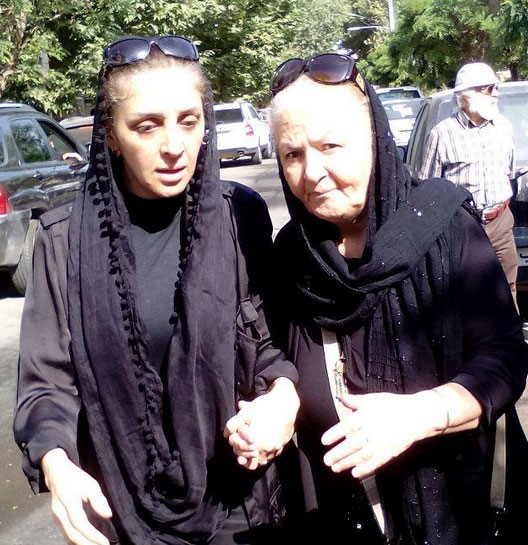 عکس مینا جعفرزاده و دخترش سولماز با بیوگرافی کامل
